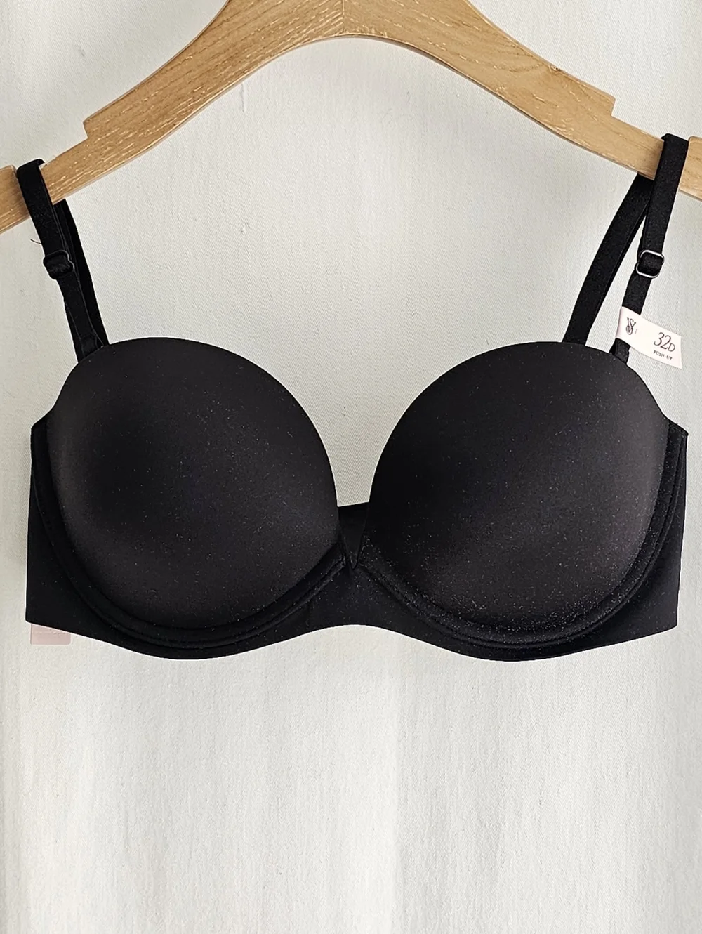 Victoria's Secret INVISIBLE Black Strapless Push-up Bra - Picture 3 of 15
